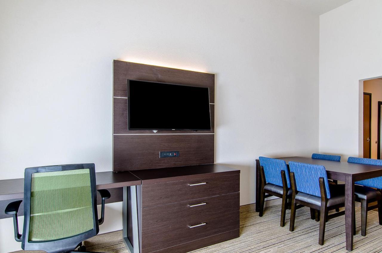 Holiday Inn Express & Suites - Atchison By Ihg Eksteriør billede