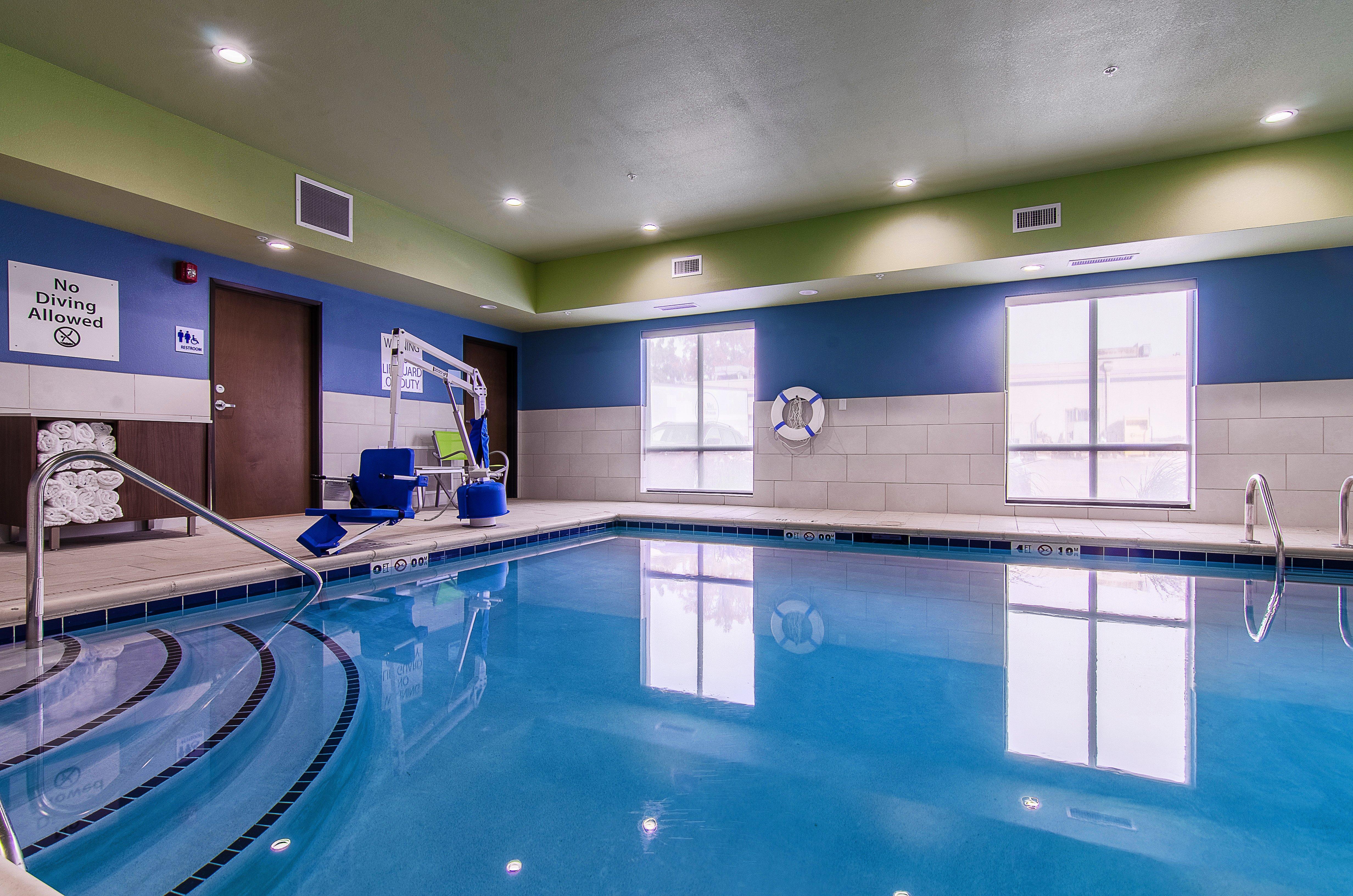 Holiday Inn Express & Suites - Atchison By Ihg Eksteriør billede