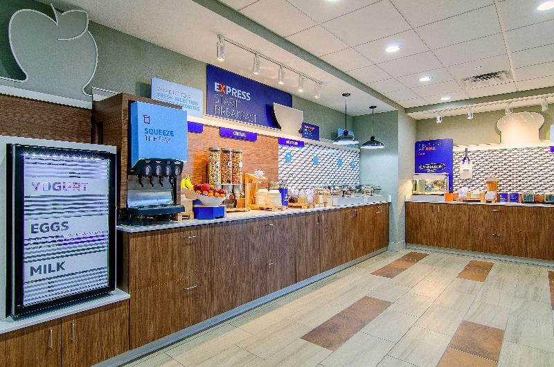 Holiday Inn Express & Suites - Atchison By Ihg Eksteriør billede